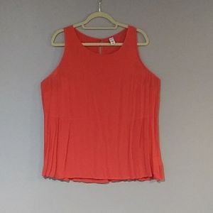Old Navy pellum tank